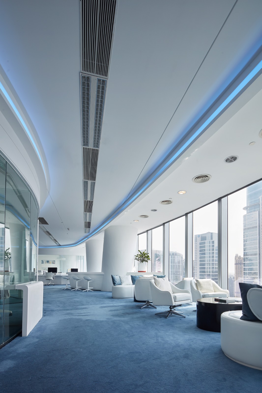 充满现代科技感的新生态办公空间·广州-盈生力总部办公室 | 林福星设计案例